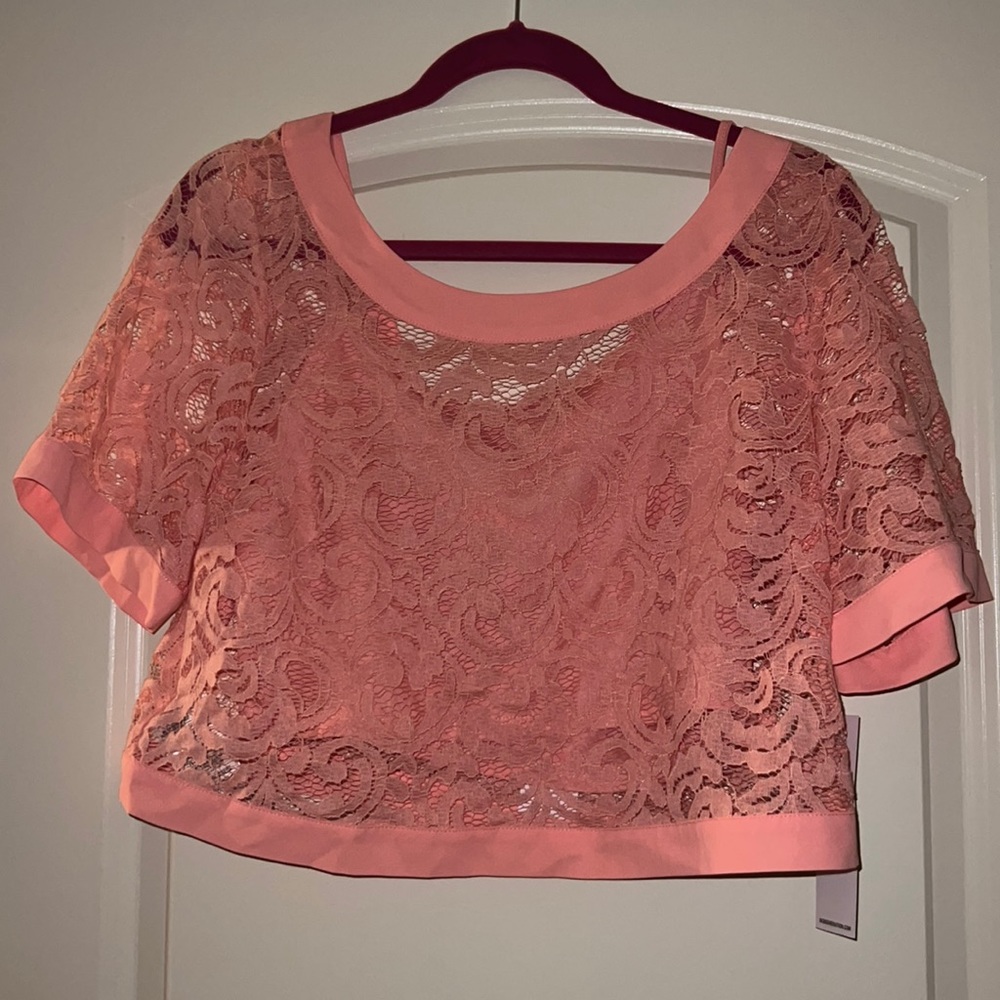 BCBGENERATION LENA CROP TOP